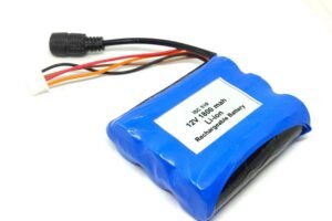 18650 lithium ion battery pack 11.1V 3200mAh is rechargeable and safe